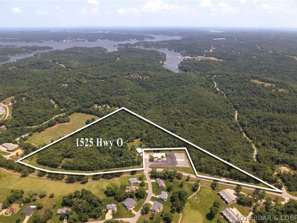 1525 O Road, Laurie, MO 65037