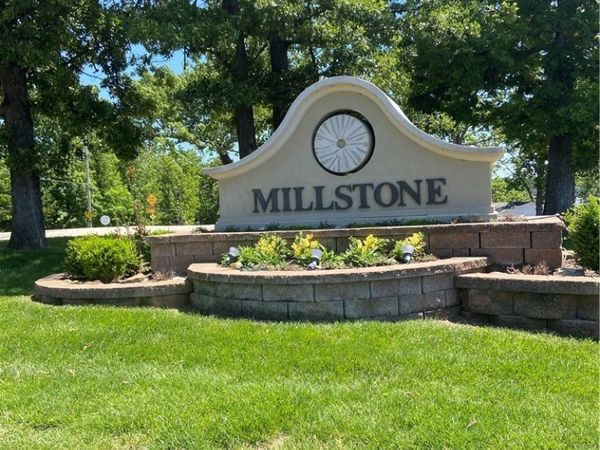 18130 Millstone Cove Road Road, Unit 447, Versailles, MO 65037