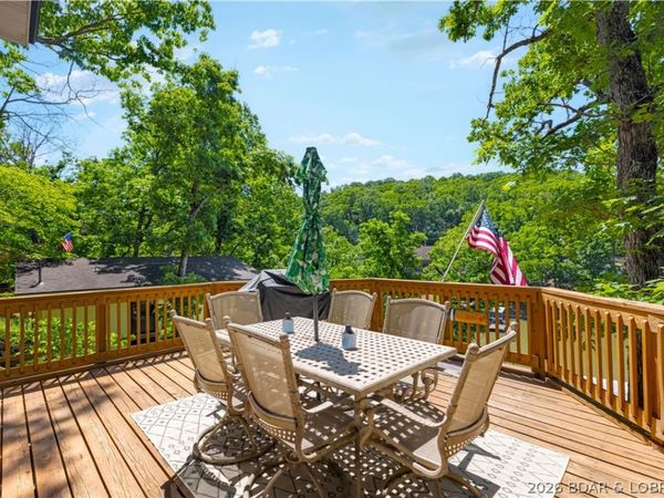 131 Walnut Drive, Lake Ozark, MO 65049