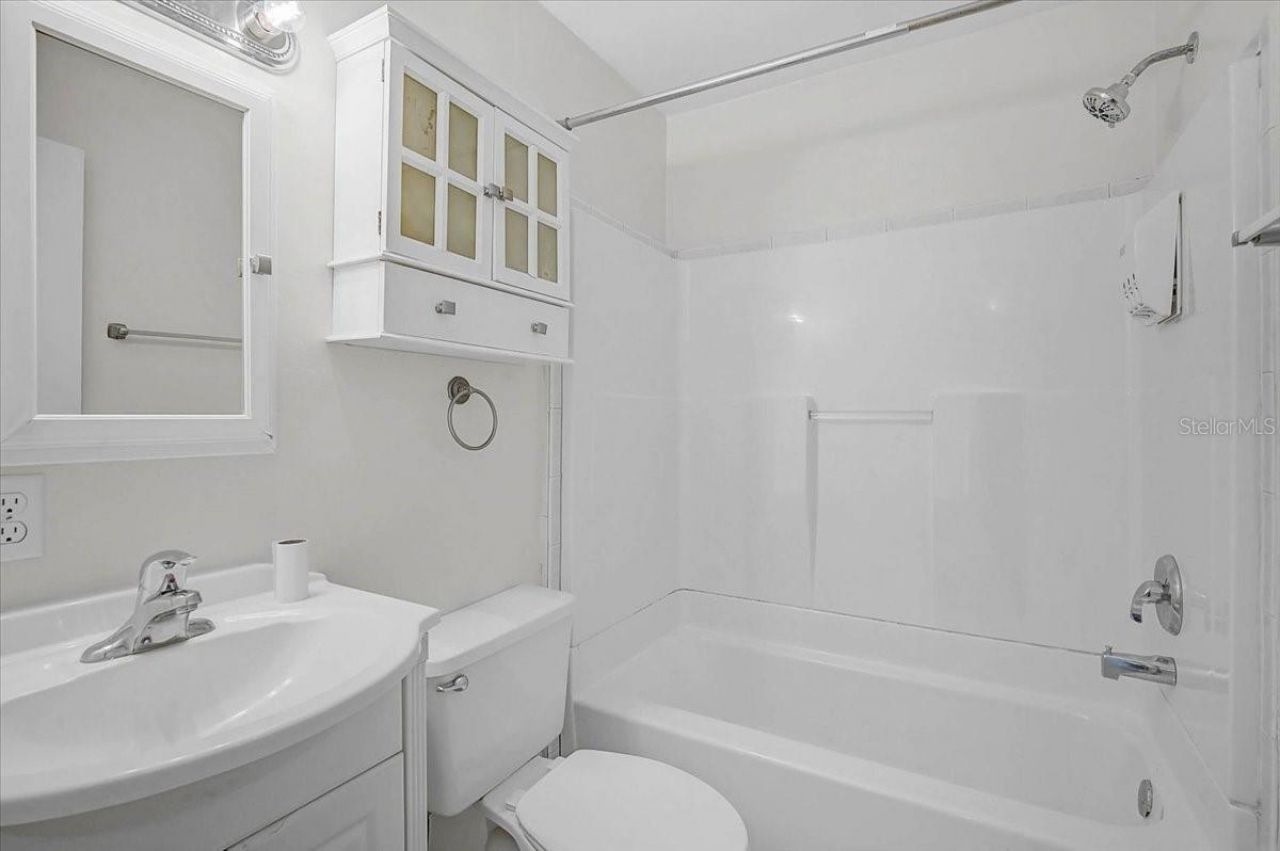345 S Tuttle Avenue , Sarasota, FL 34237 Photo