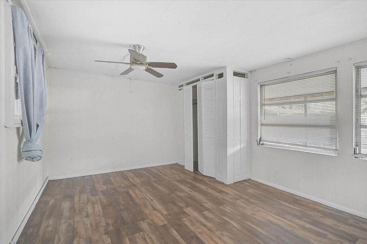 345 S Tuttle Avenue , Sarasota, FL 34237 Photo