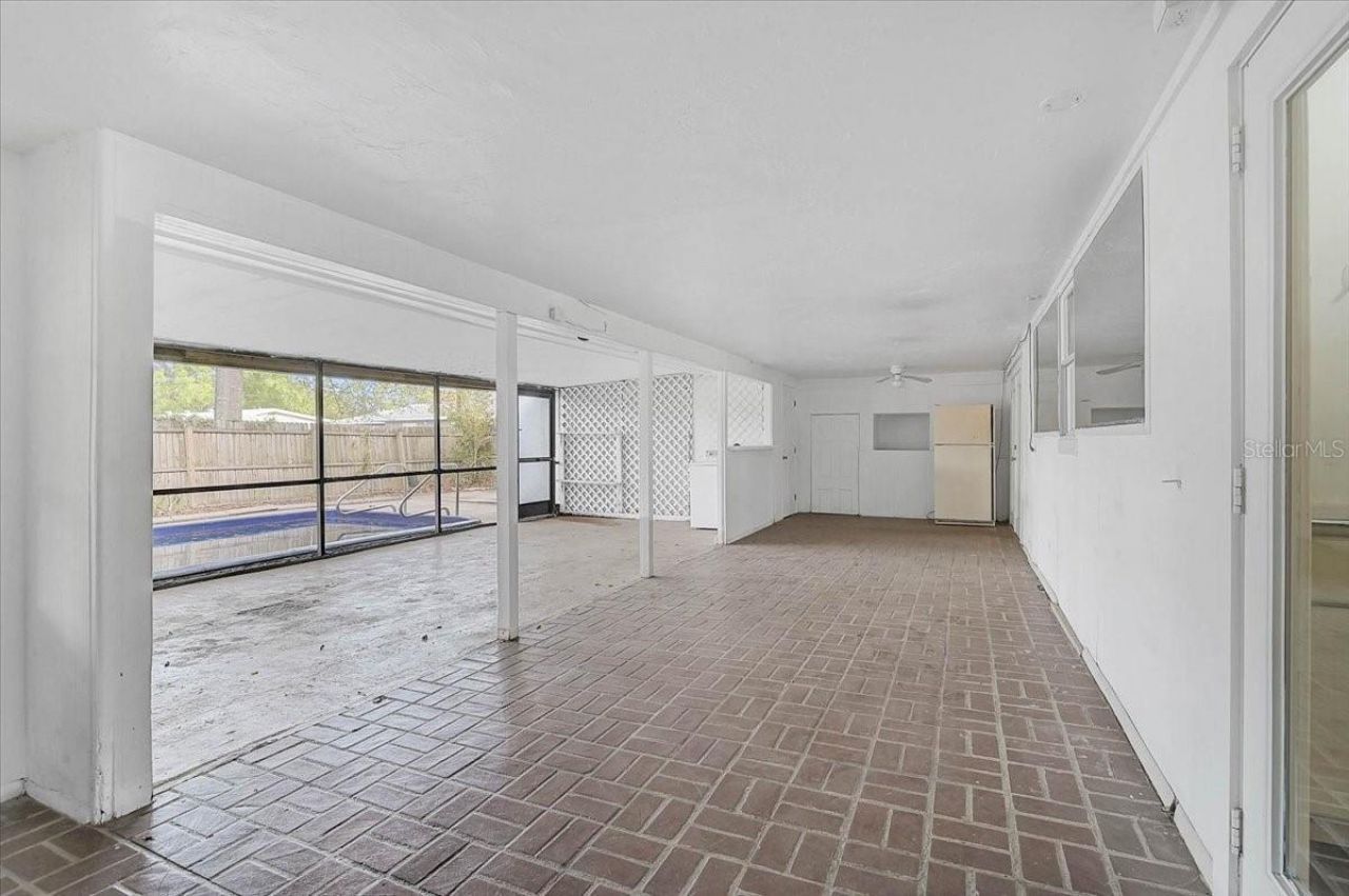 345 S Tuttle Avenue , Sarasota, FL 34237 Photo
