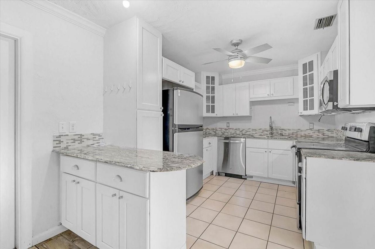345 S Tuttle Avenue , Sarasota, FL 34237 Photo
