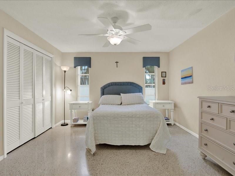 11235 Apache Place , Largo, FL 33774 Photo