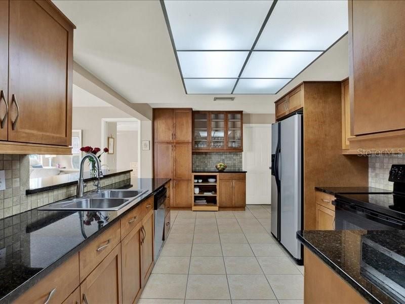 11235 Apache Place , Largo, FL 33774 Photo