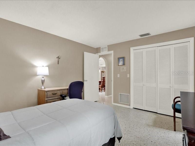 11235 Apache Place , Largo, FL 33774 Photo