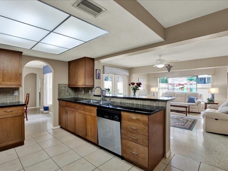 11235 Apache Place , Largo, FL 33774 Photo