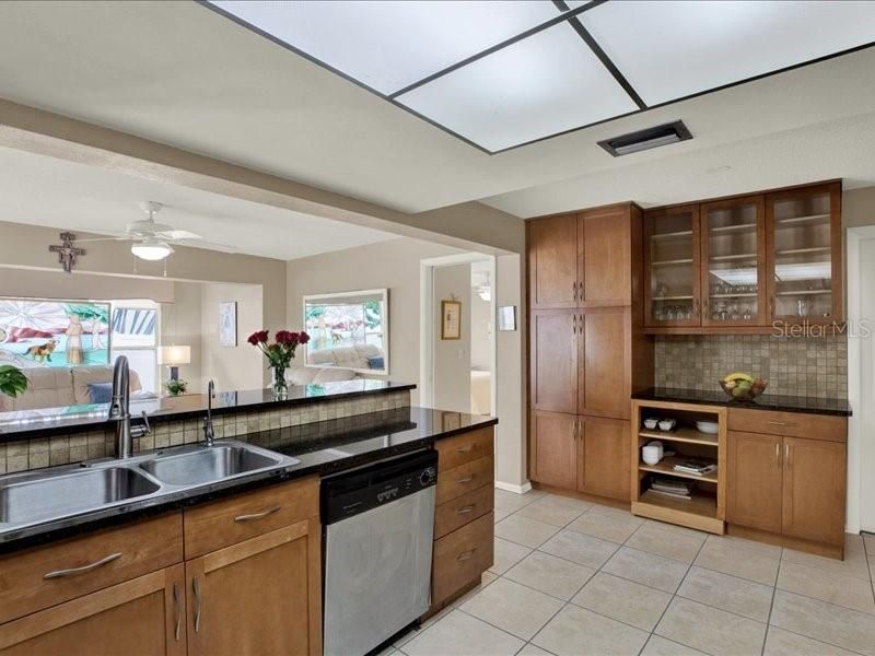 11235 Apache Place , Largo, FL 33774 Photo