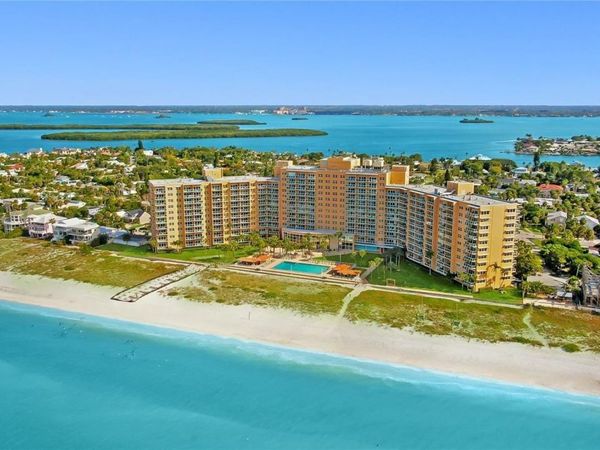 880 MANDALAY AVENUE , Unit S305, CLEARWATER BEACH, FL 33767
