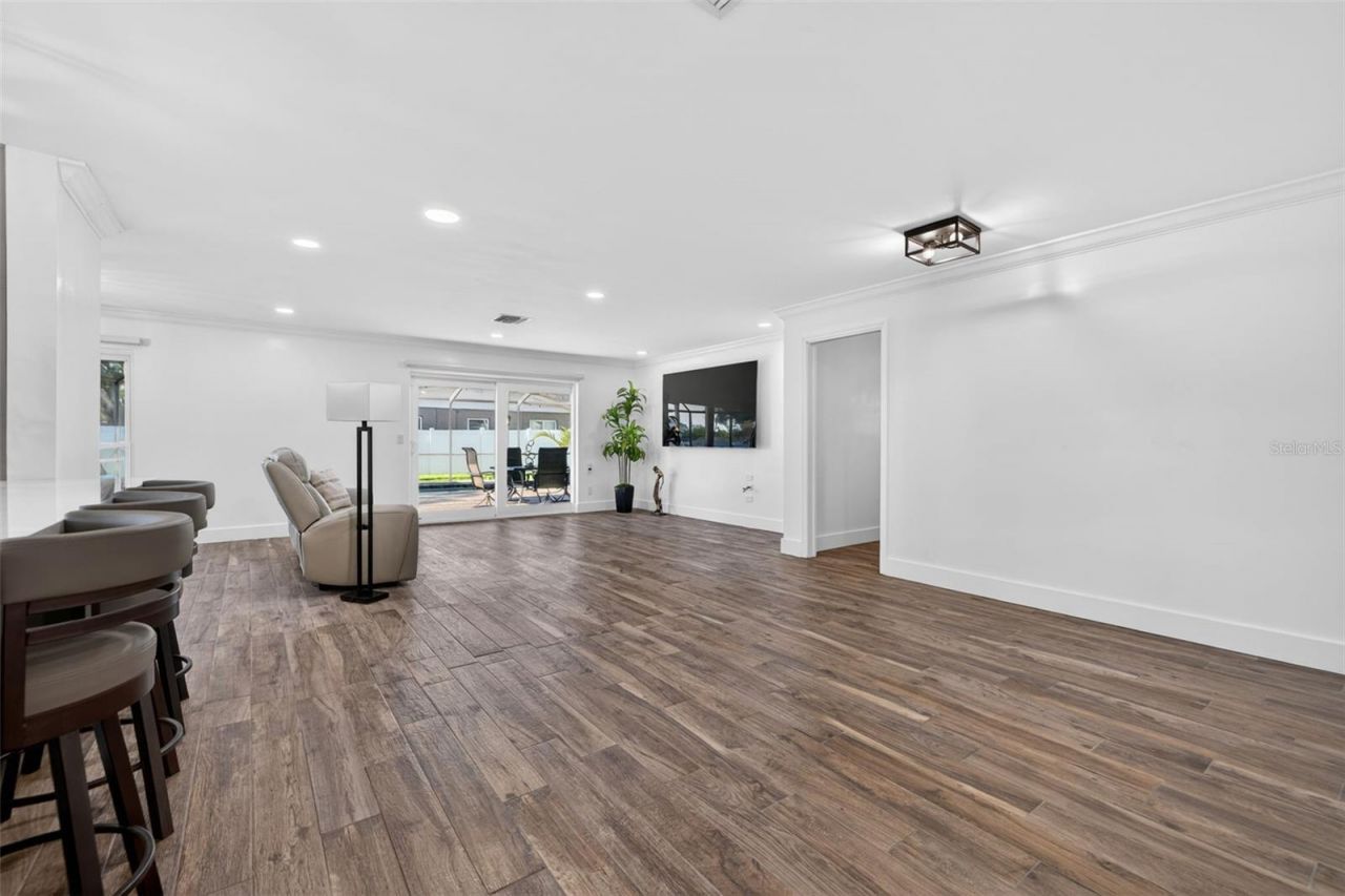 1501 N Dakota Avenue Ne, Saint Petersburg, FL 33703 Photo