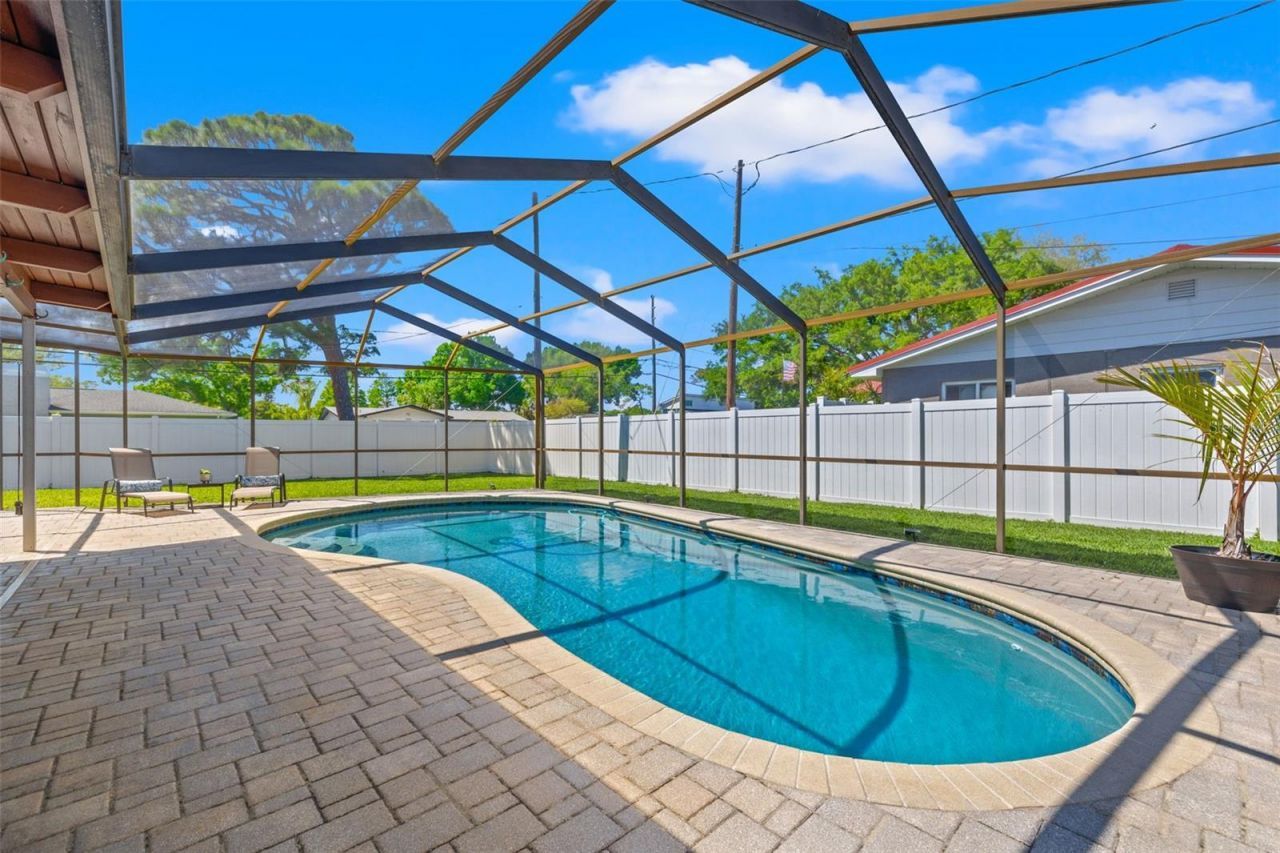 1501 N Dakota Avenue Ne, Saint Petersburg, FL 33703 Photo