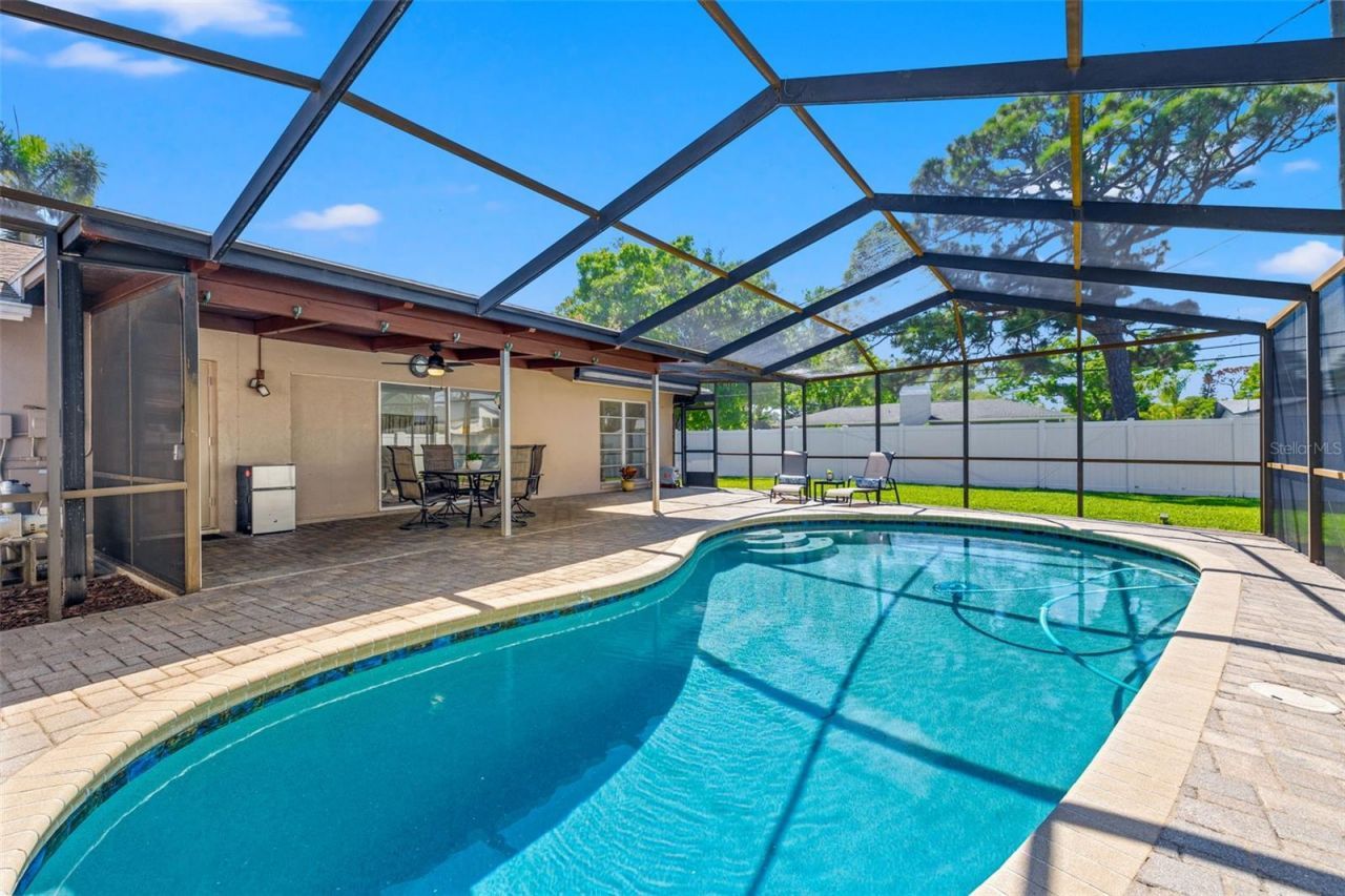 1501 N Dakota Avenue Ne, Saint Petersburg, FL 33703 Photo