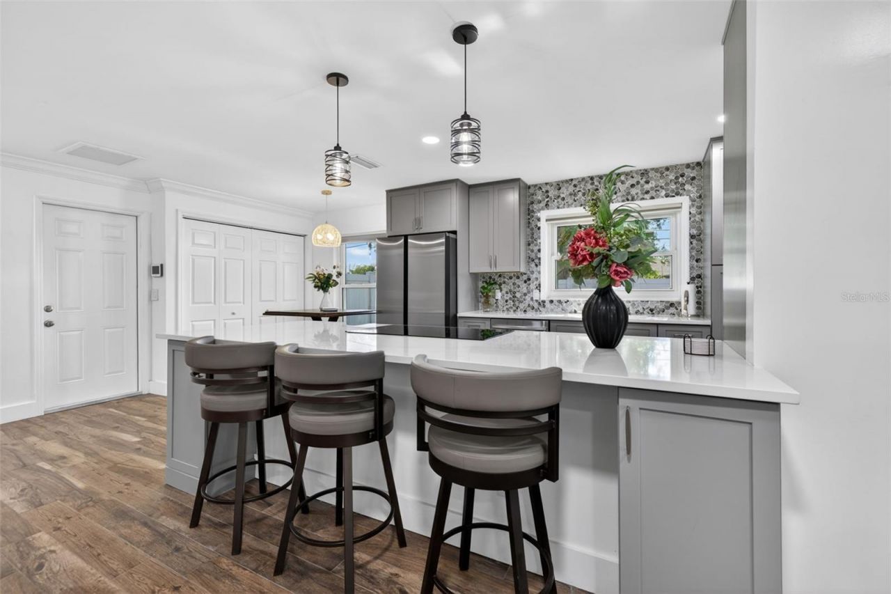 1501 N Dakota Avenue Ne, Saint Petersburg, FL 33703 Photo