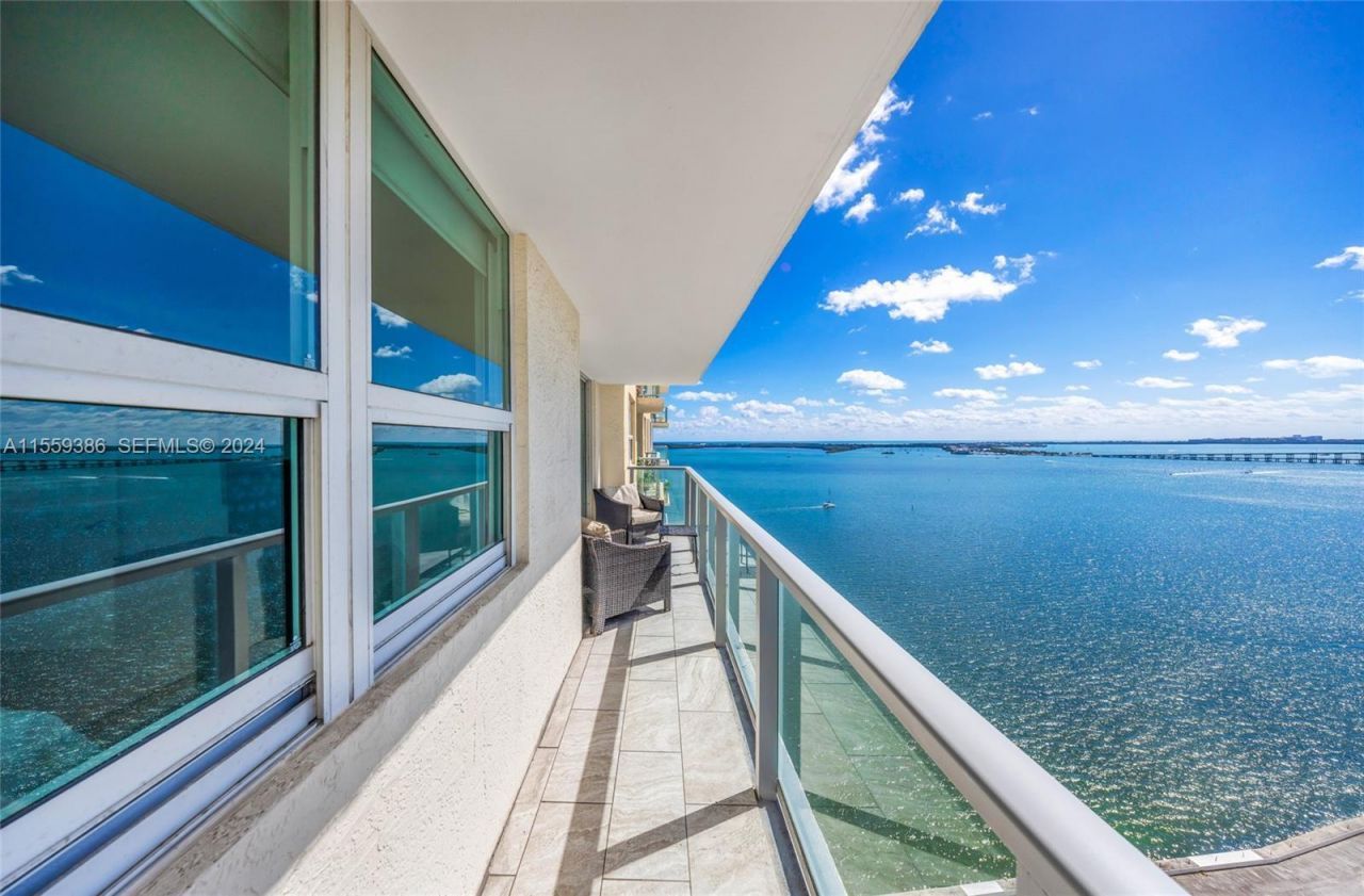 1155 Brickell Bay Drive, Unit 2207, Miami, FL 33131 Photo