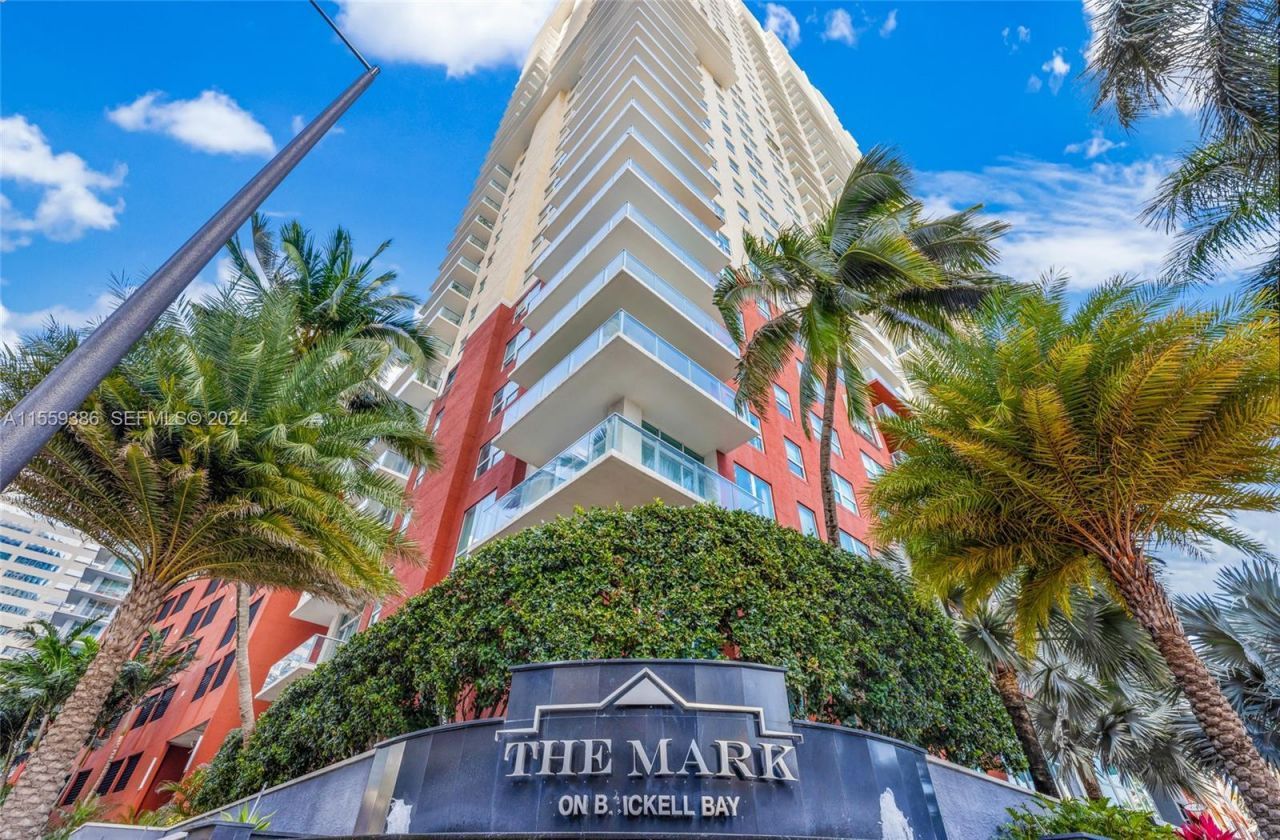 1155 Brickell Bay Drive, Unit 2207, Miami, FL 33131 Photo