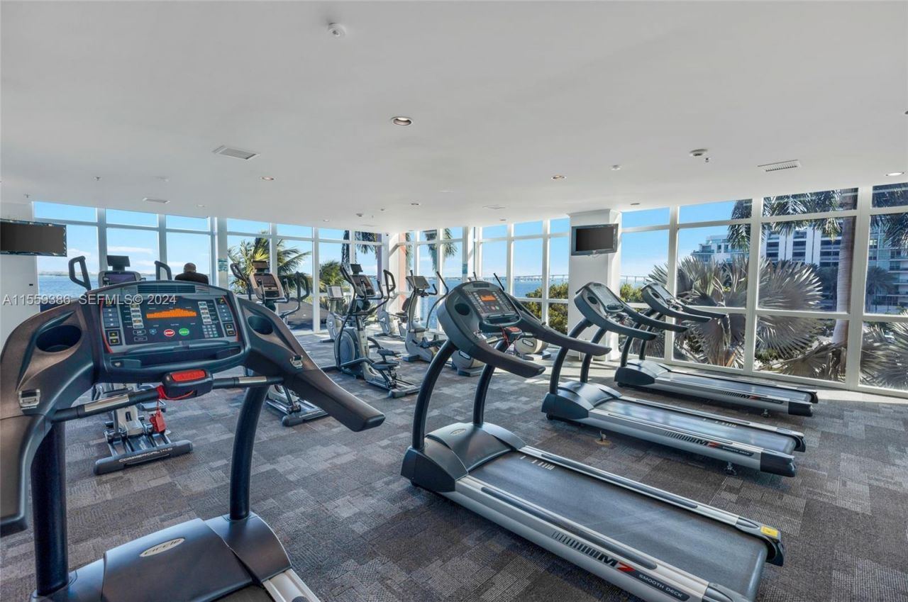 1155 Brickell Bay Drive, Unit 2207, Miami, FL 33131 Photo