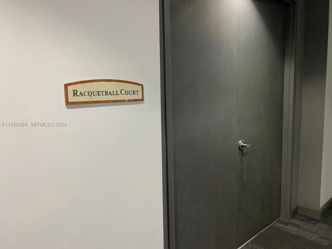 1155 Brickell Bay Drive, Unit 2207, Miami, FL 33131 Photo