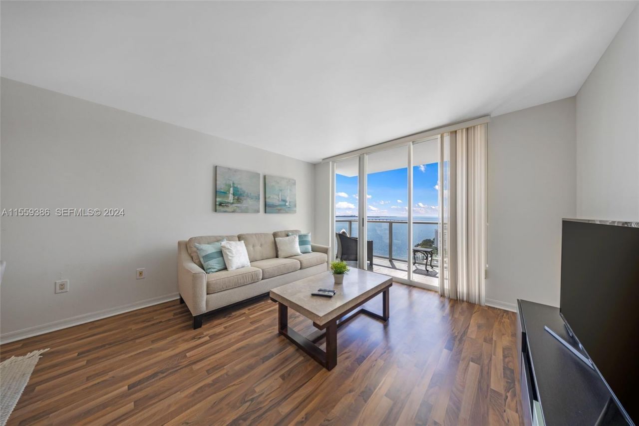 1155 Brickell Bay Drive, Unit 2207, Miami, FL 33131 Photo
