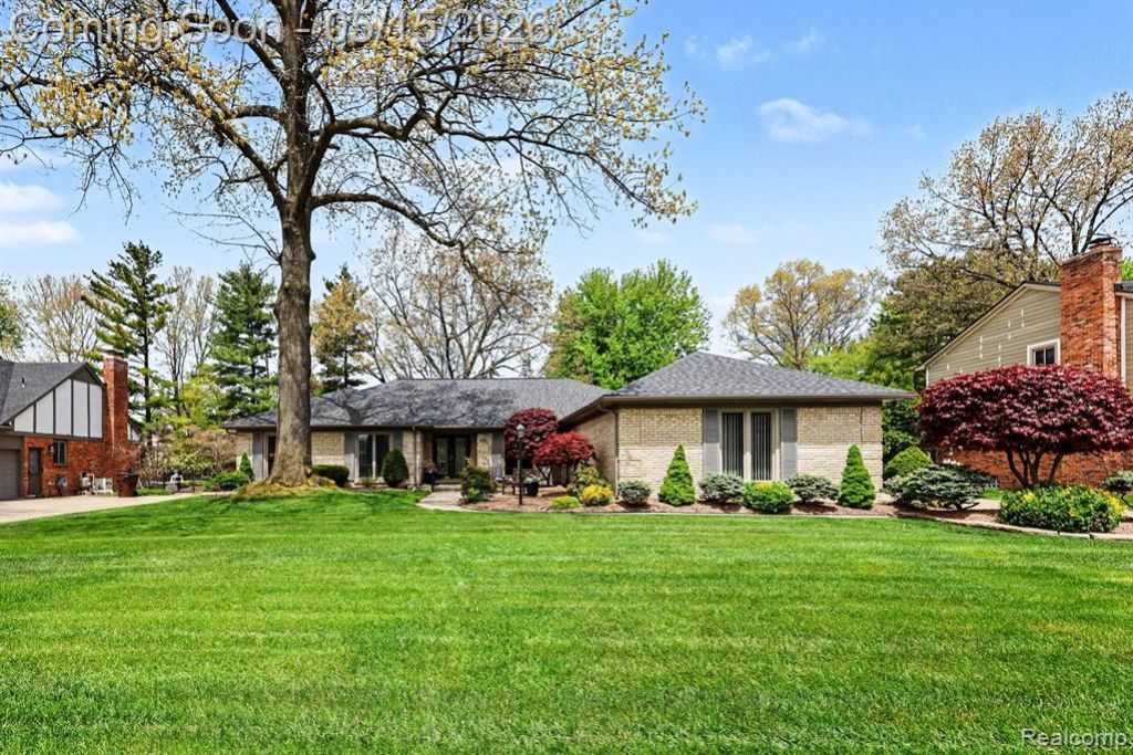 11921 Raintree Court, Shelby Township, MI 48315 Main Photo