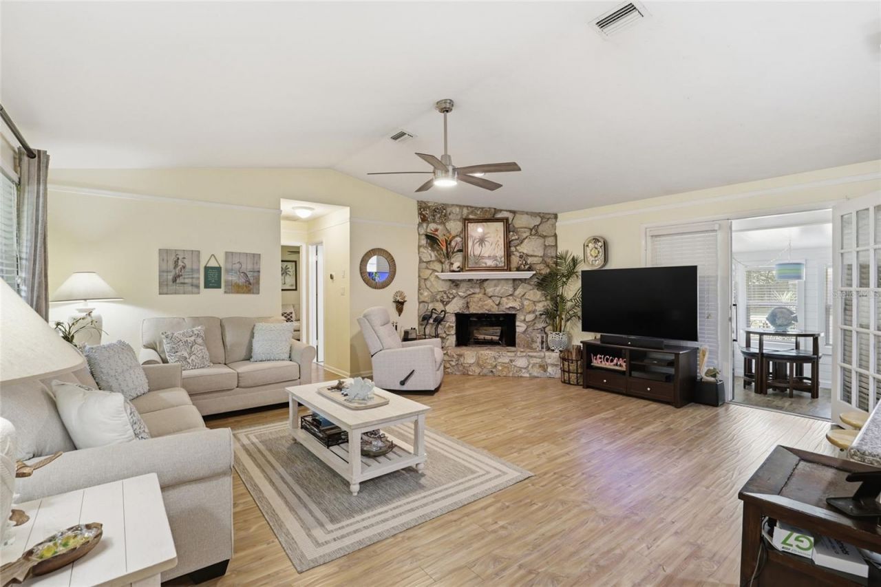 710 SW 77th Terrace , Gainesville, FL 32607 Photo