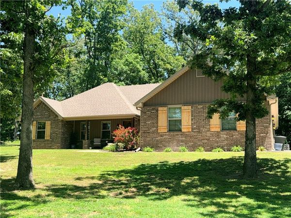 293 Madison 8593 , Huntsville, AR 72740