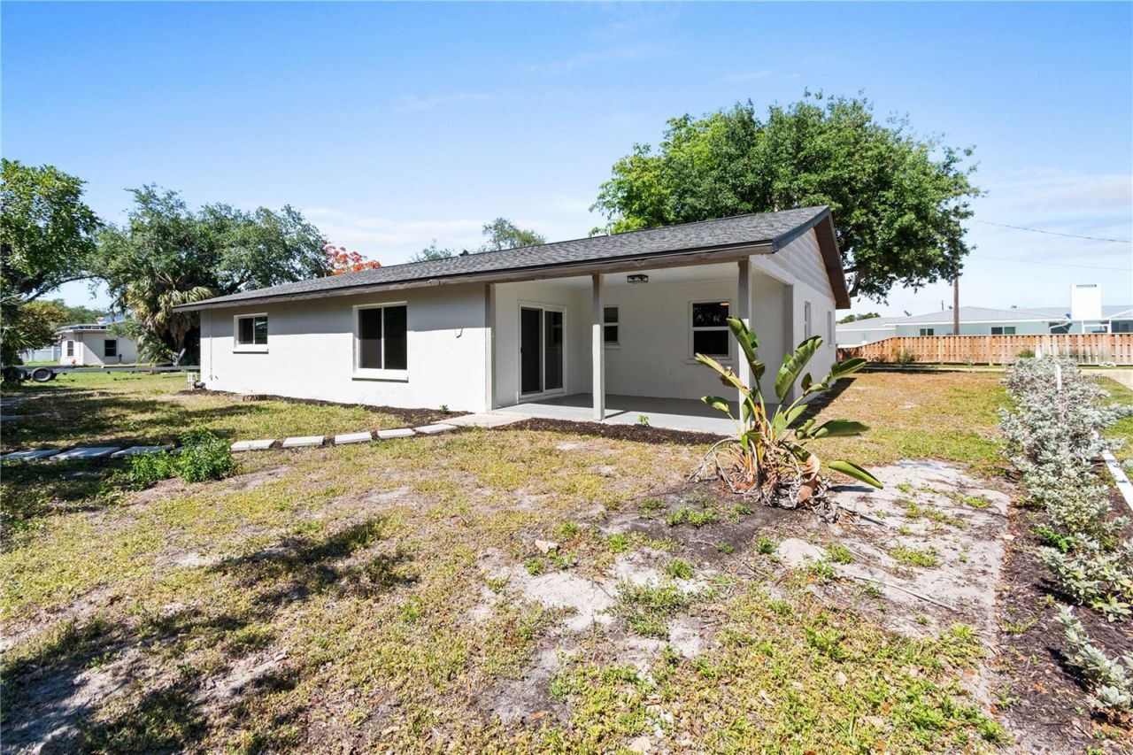 901 24th Avenue W, Palmetto, FL 34221 Photo