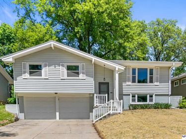 13924 Monroe Street , Omaha, NE 68137