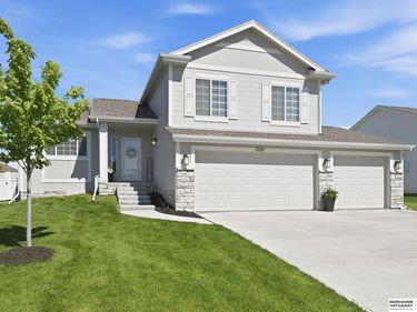 11731 S 111th Avenue , Papillion, NE 68046