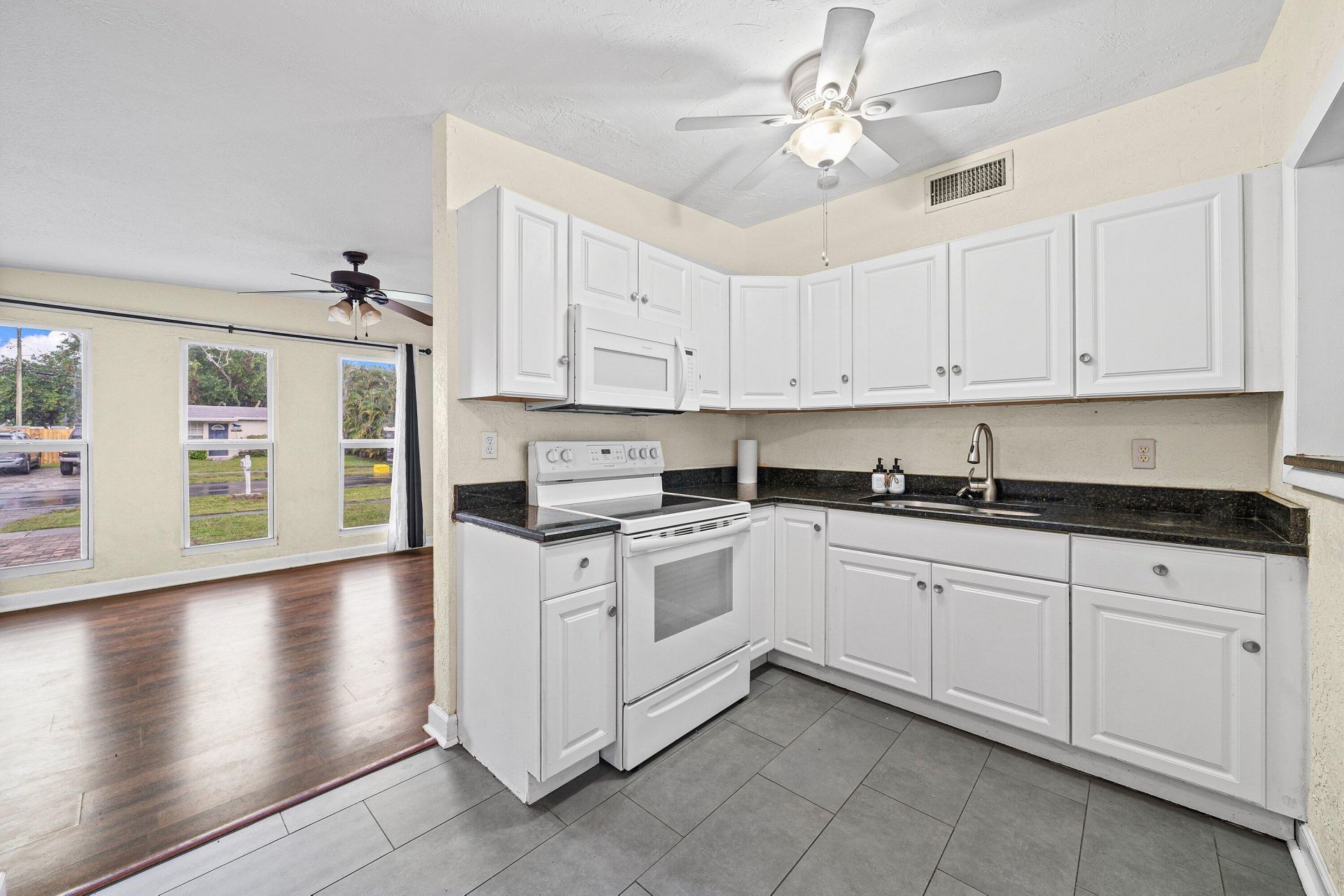 11674 Balsam Drive, Royal Palm Beach, FL 33411 Photo