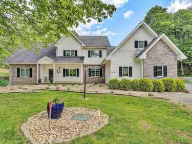 120 Stonelea Drive, Troutville, VA 24175