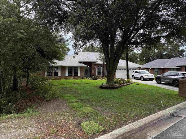 7353 Peterson Ln, Pensacola, FL 32506