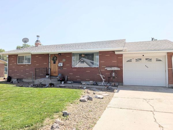 845 E 16th N, Mountain Home, ID 83647