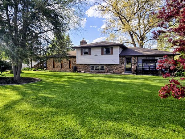 5768 Evergreen Avenue , Portage, IN 46368