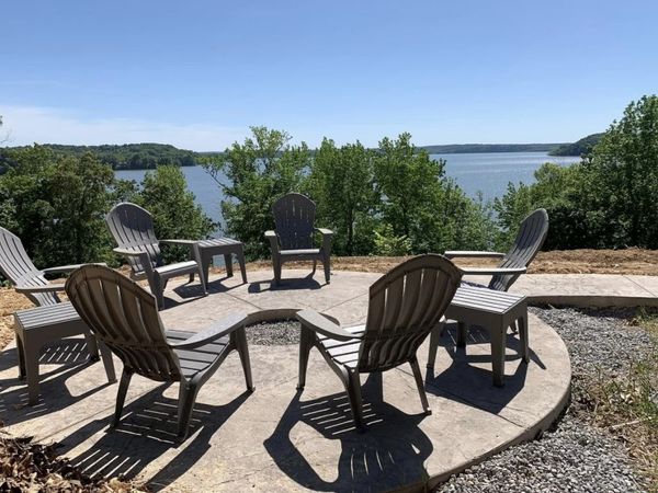 1016 Pointe of View Ln , Stewart, TN 37175