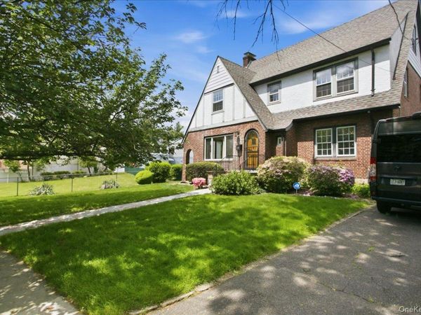 57 Ashton Road , Yonkers, NY 10705
