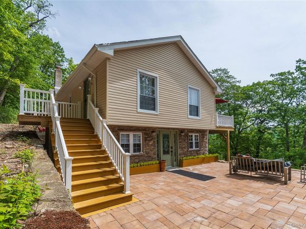 71 Deer Trail N, Greenwood Lake, NY 10925