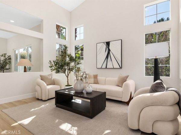 5 Chatri Circle, Lake Forest, CA 92610