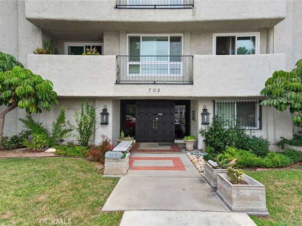 702 Park Avenue, Unit 210, South Pasadena, CA 91030