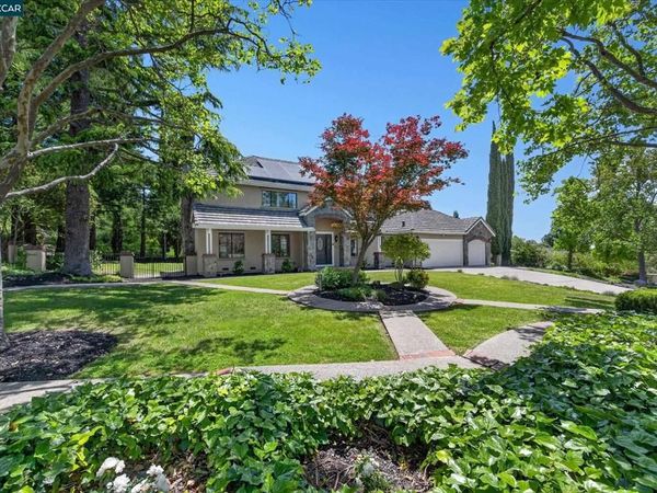 3187 Blackhawk Meadow Dr, Danville, CA 94506