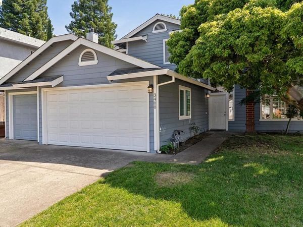 3400 Cobblestone Dr, Rocklin, CA 95765