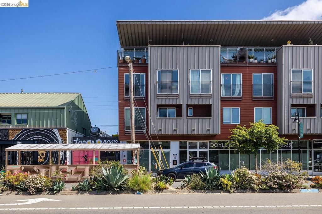 414 40th St, Unit 311, Oakland, CA 94609 Main Photo