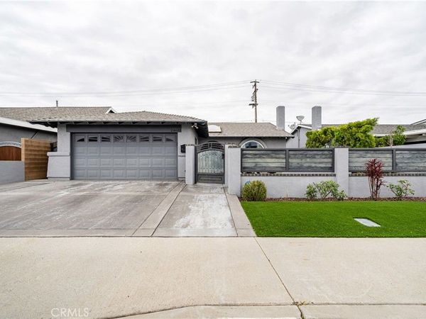 24603 Marbella, Carson, CA 90745