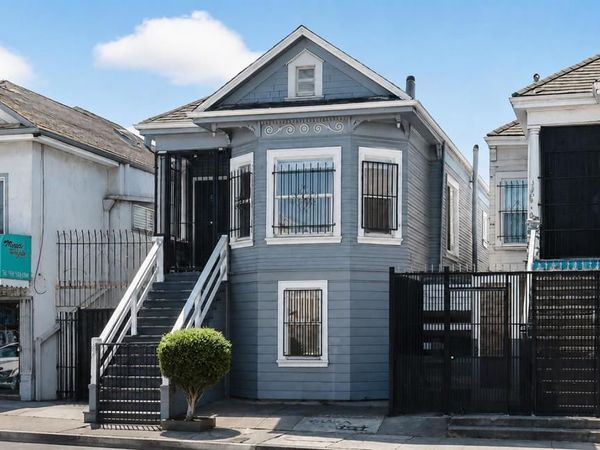 1539 International Boulevard, Oakland, CA 94606