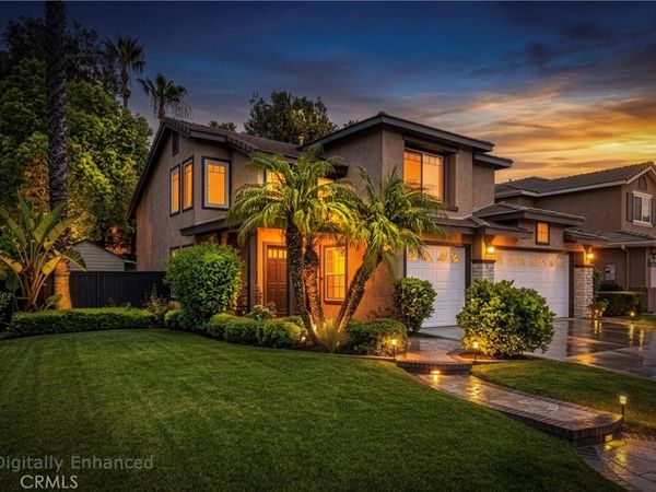 27 Chisholm Trail, Trabuco Canyon, CA 92679