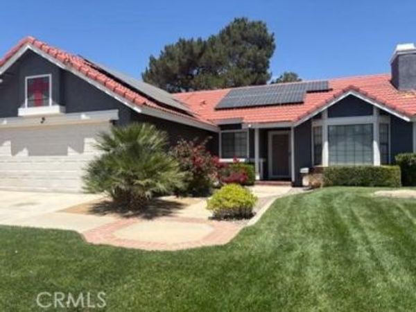 1017 E Avenue K6, Lancaster, CA 93535