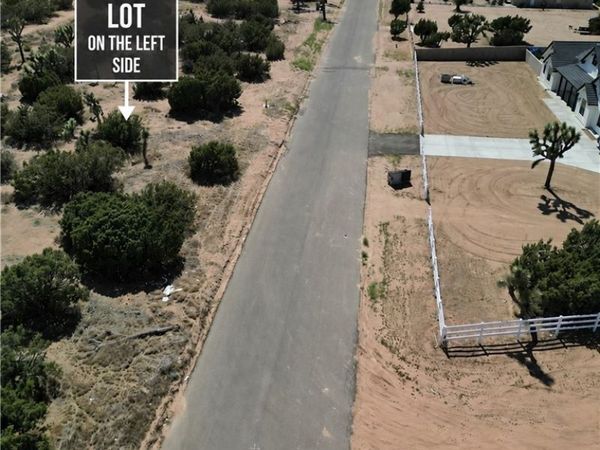 11075 Heartland, Oak Hills, CA 92344