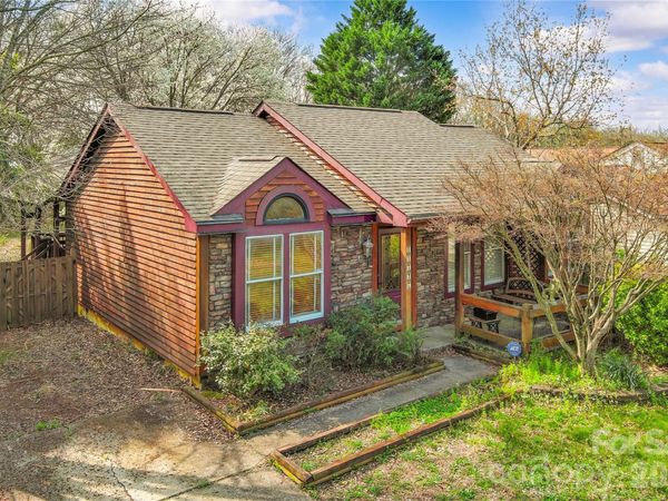 11826 Merriweather Drive , Charlotte, NC 28273