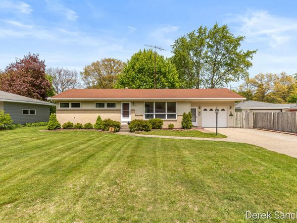 14169 Carol Street, Holland, MI 49424