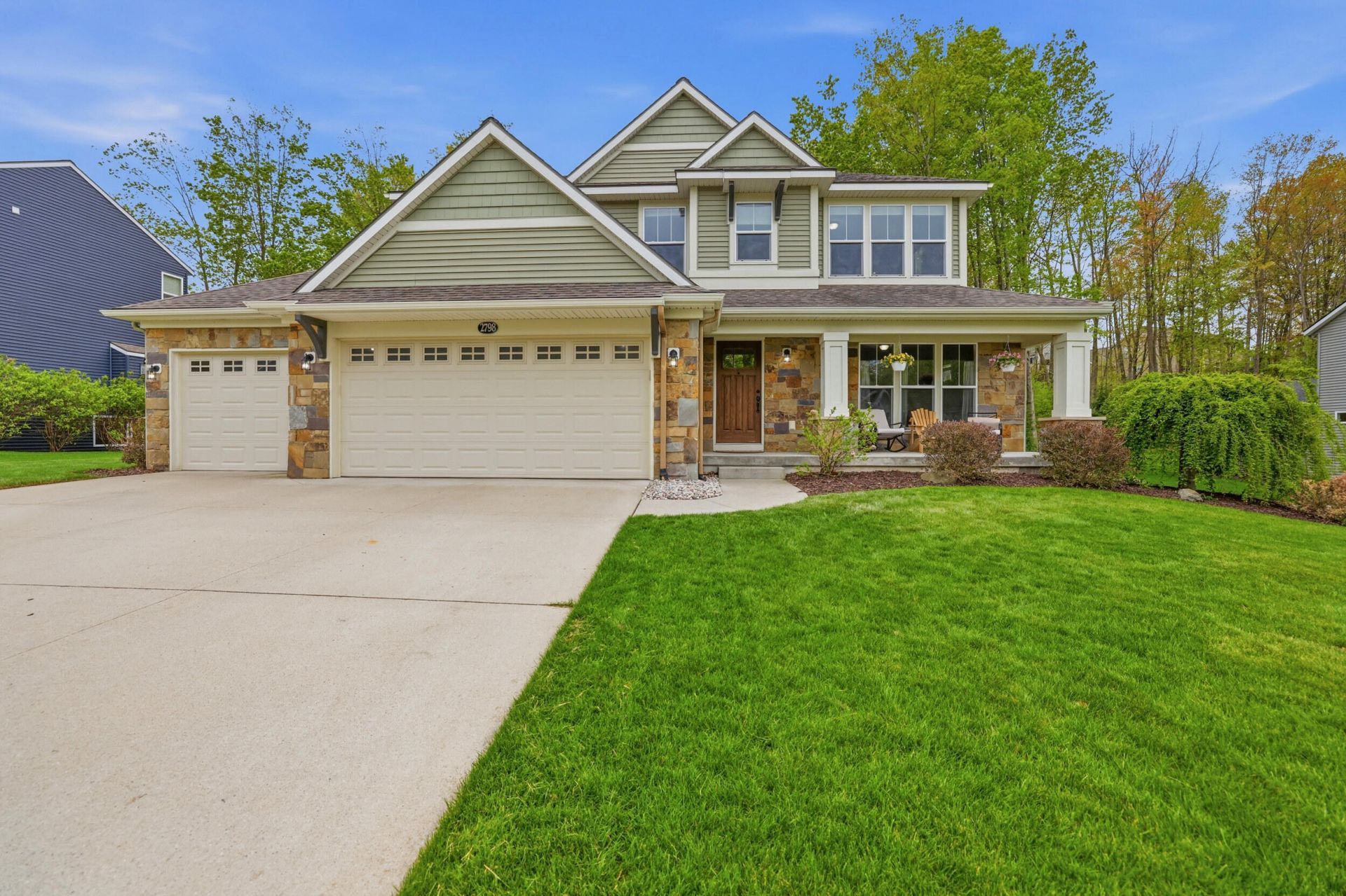 2798 W Morgan Trail Ne, Rockford, MI 49341 Main Photo