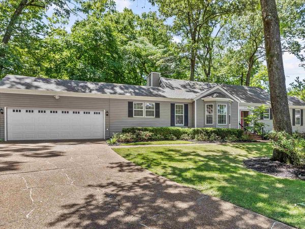 2149 ROLLING VALLEY DR, Germantown, TN 38138